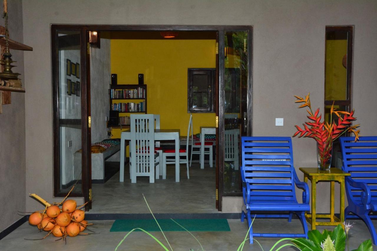 View Guesthouse & Bistro At Goyambokka แทนกาลเล ภายนอก รูปภาพ