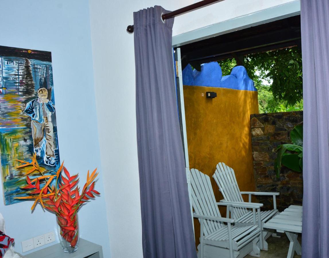 View Guesthouse & Bistro At Goyambokka แทนกาลเล ภายนอก รูปภาพ